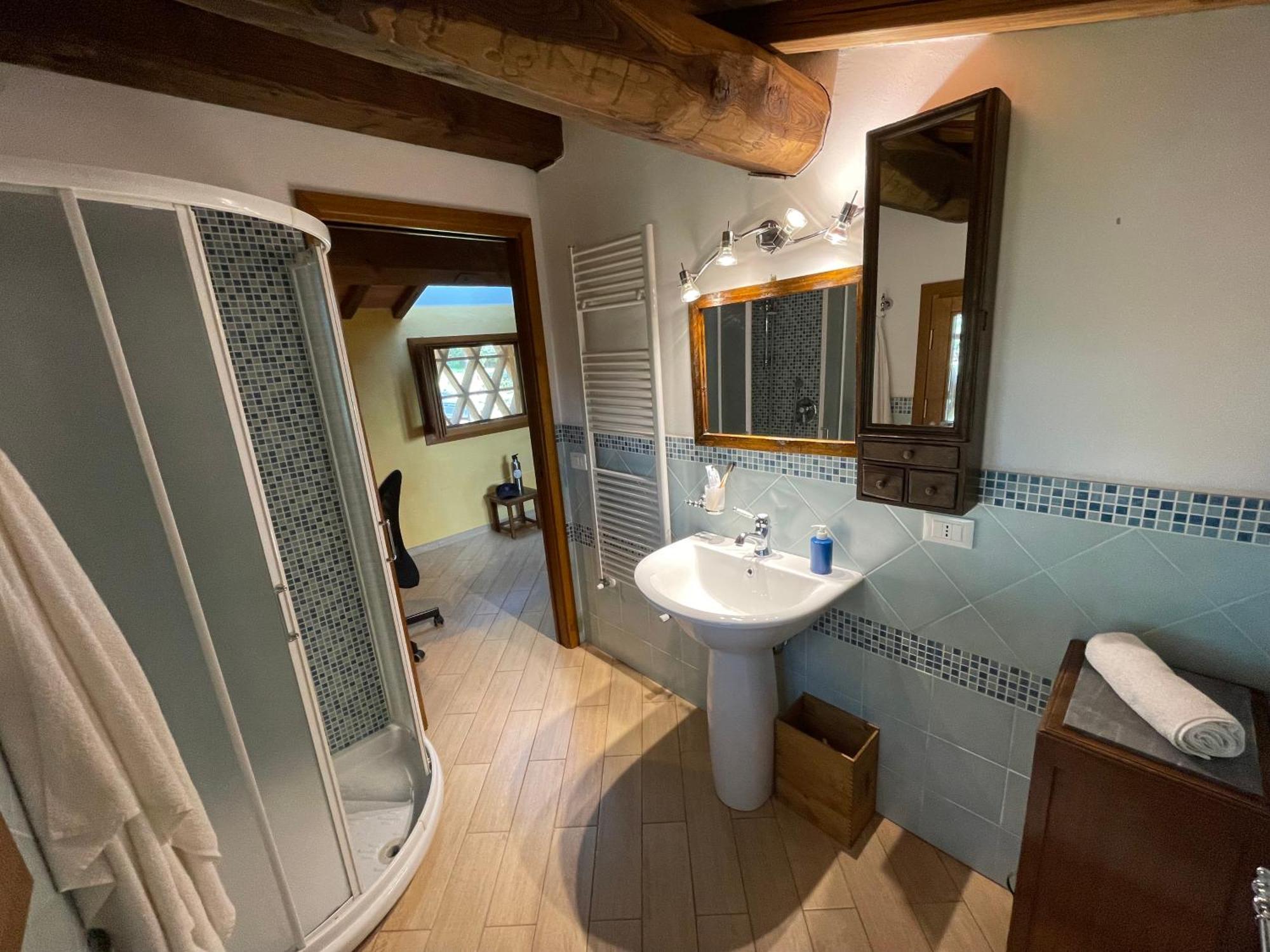 Agriturismo Podere Le Tombe Guest House ปาลายา ภายนอก รูปภาพ