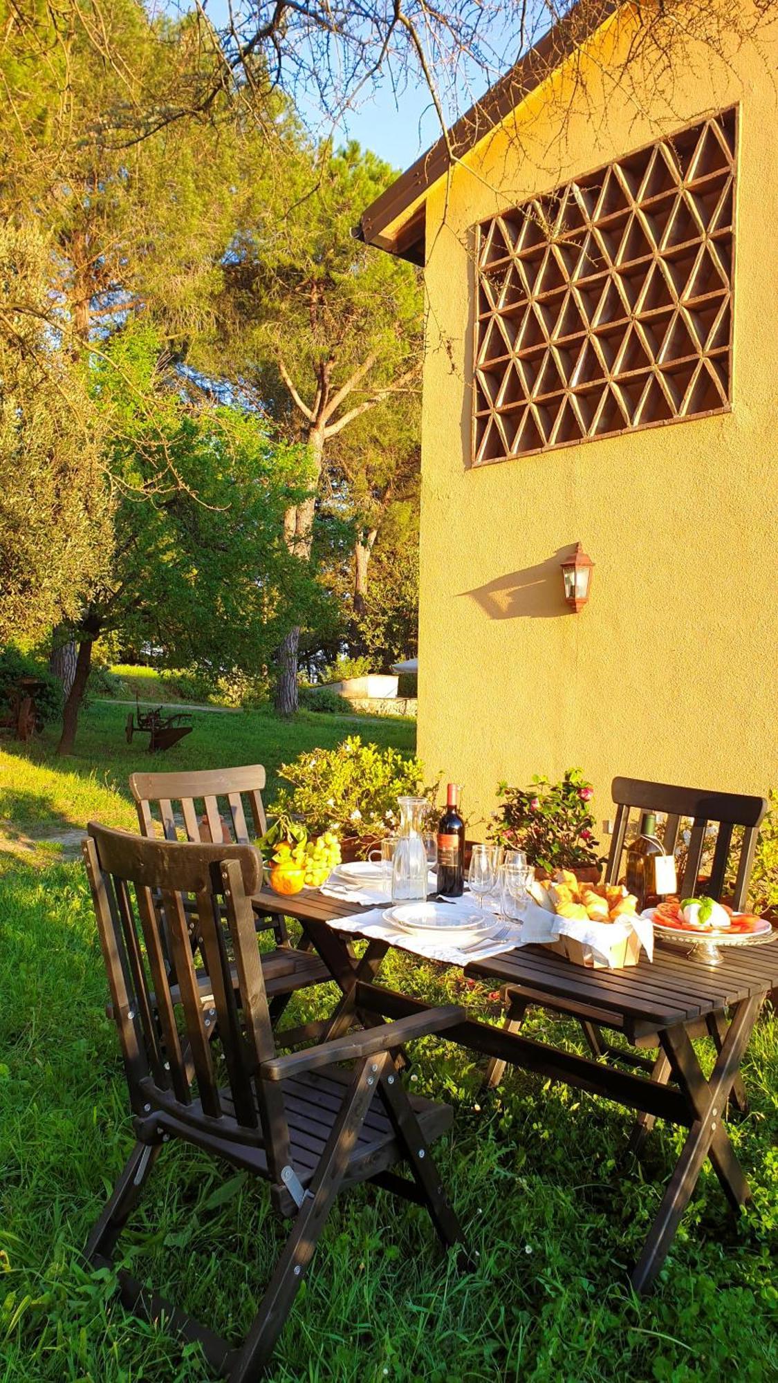 Agriturismo Podere Le Tombe Guest House ปาลายา ห้อง รูปภาพ