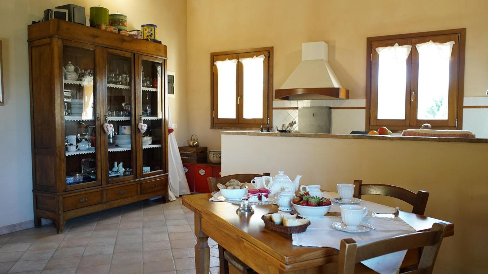 Agriturismo Podere Le Tombe Guest House ปาลายา ห้อง รูปภาพ