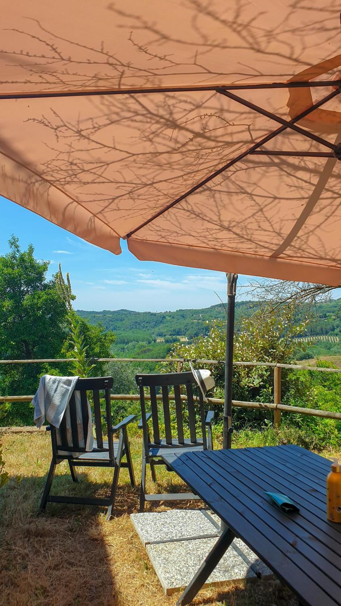 Agriturismo Podere Le Tombe Guest House ปาลายา ห้อง รูปภาพ