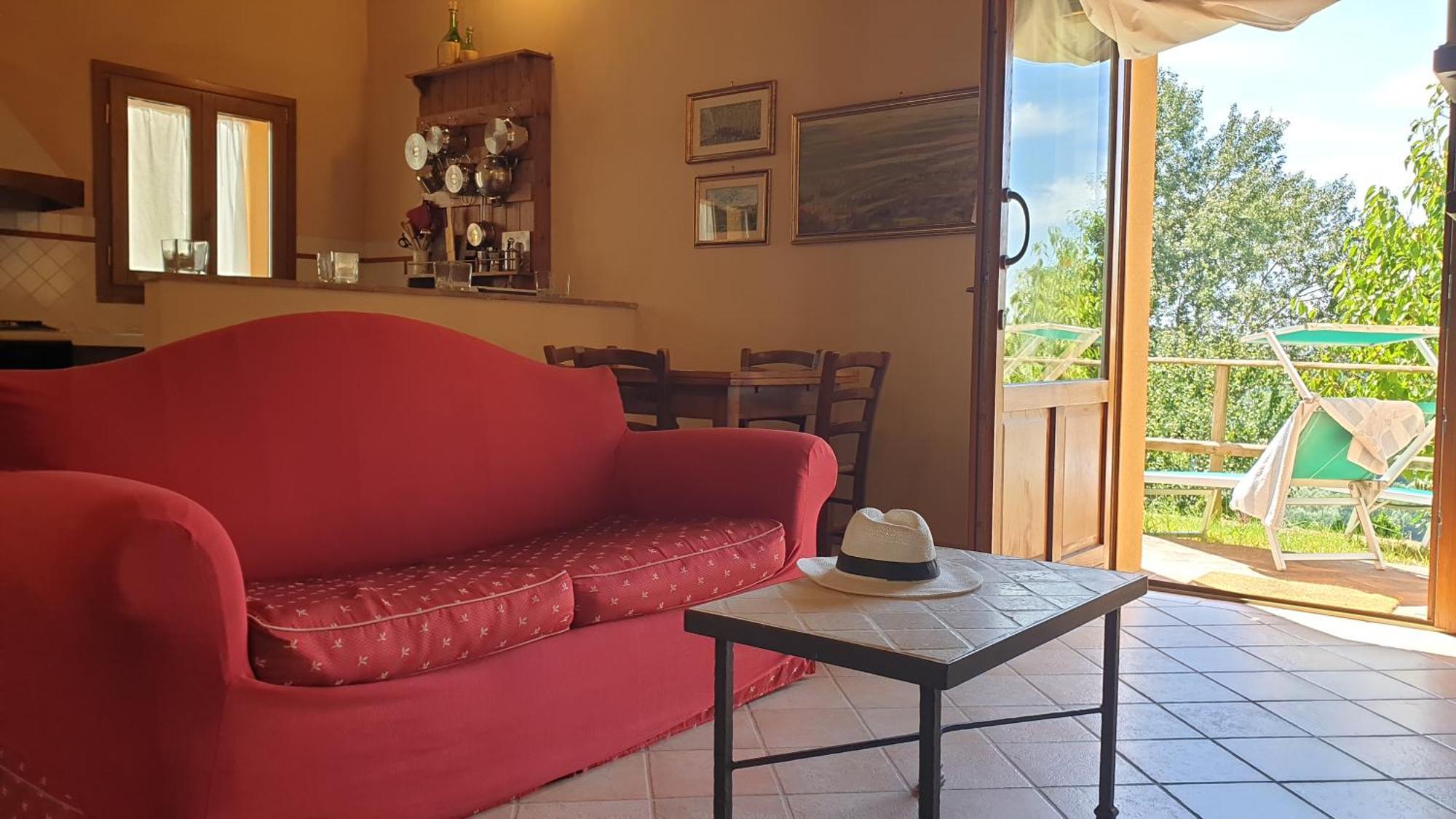 Agriturismo Podere Le Tombe Guest House ปาลายา ภายนอก รูปภาพ