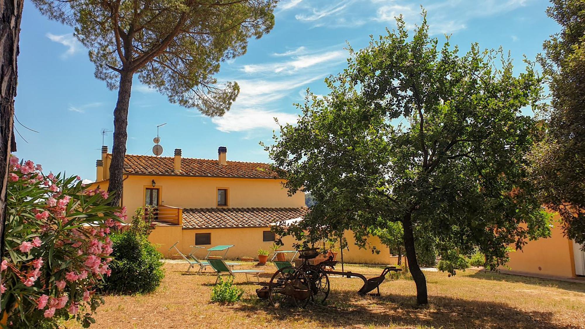 Agriturismo Podere Le Tombe Guest House ปาลายา ห้อง รูปภาพ